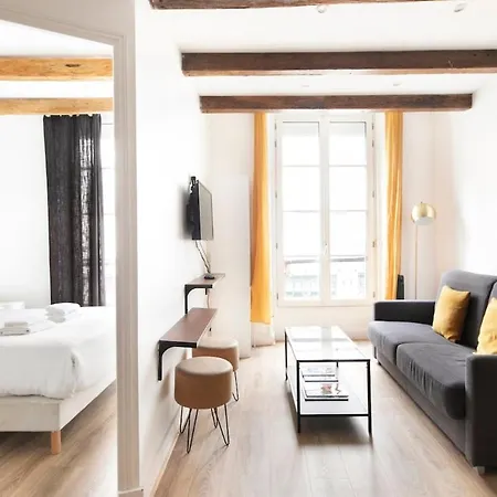Apartment Pour 4 Voyageurs Dans Le Marais *