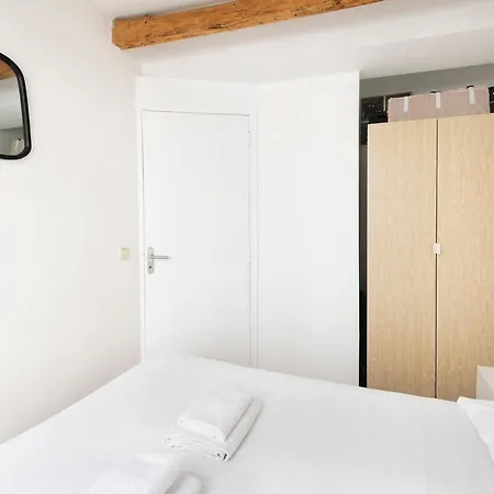 Apartment Pour 4 Voyageurs Dans Le Marais *